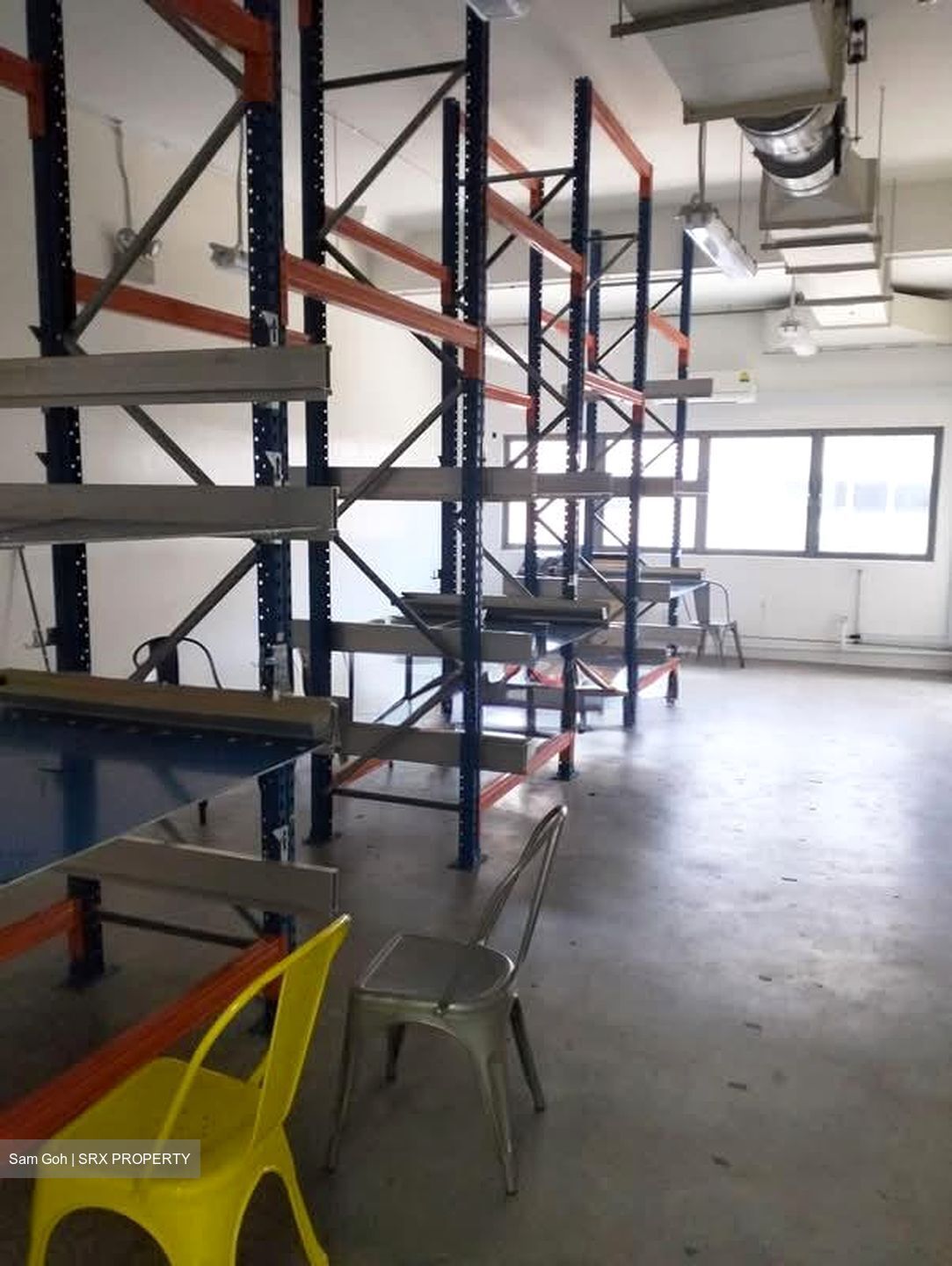 Tuas Avenue 10 (D22), Warehouse #573470051